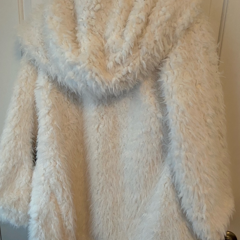Forever 21 White Teddy Jacket Plush Faux Fur - Picture 3 of 8